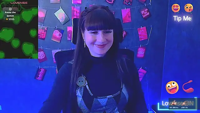 Snapshot of Violla_My chatting on 02.15.26 Violla My online show from 02.15.26