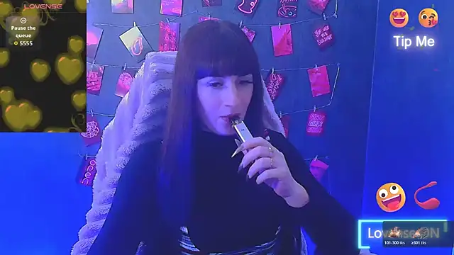 Snapshot of Violla_My chatting on 02.22.26 Violla My online show from 02.22.26