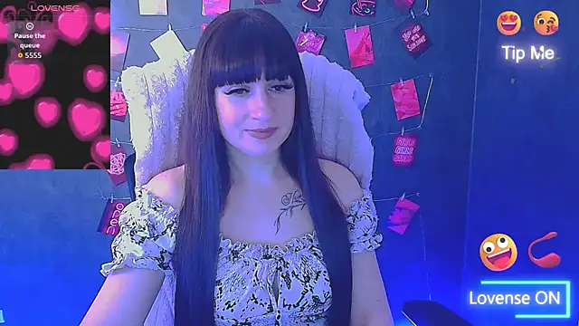 Snapshot of Violla_My chatting on 03.15.26 Violla My online show from 03.15.26