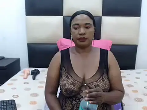 Snapshot of LICKABLEASSxxxx chatting on 02.15.25 LICKABLEASSxxxx online show from 02.15.25