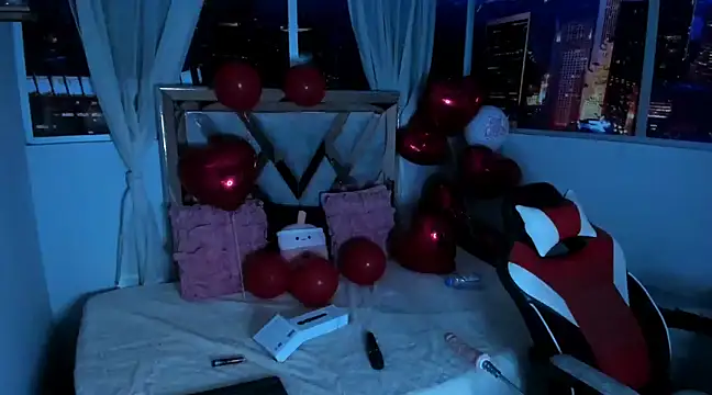 Tiffany sander online show from 02.15.25