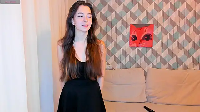 EvaBradley online show from 12.08.24