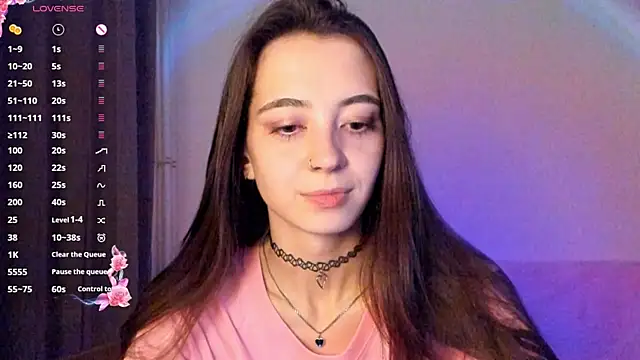 EvaBradley online show from 10.07.25