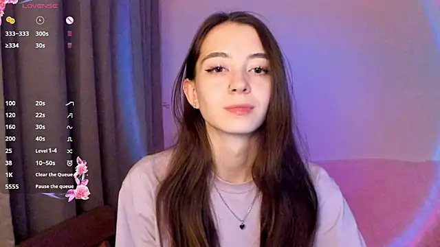 EvaBradley online show from 11.04.25