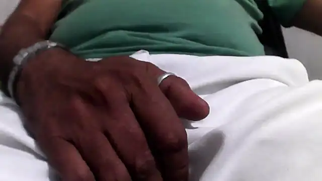 GO LALA online show from 12.08.24