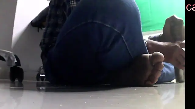 GO LALA online show from 03.20.25