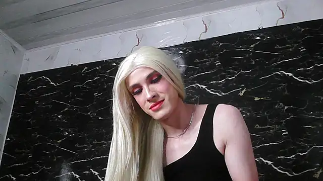 Snapshot of crislingery_dolli chatting on 02.03.25 crislingery dolli online show from 02.03.25