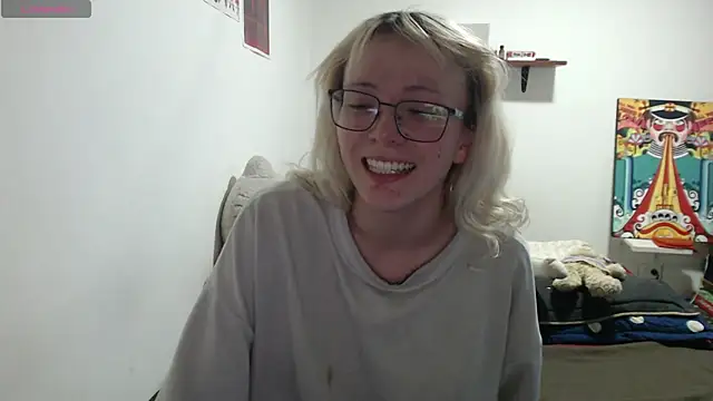 Snapshot of Cloe_five chatting on 05.02.26 Cloe five online show from 05.02.26