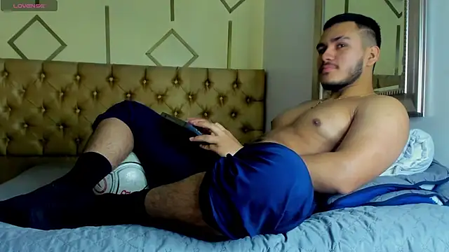 Snapshot of jeisonstark chatting on 09.15.25 jeisonstark online show from 09.15.25