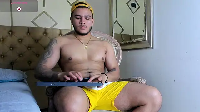 Snapshot of jeisonstark chatting on 09.26.25 jeisonstark online show from 09.26.25