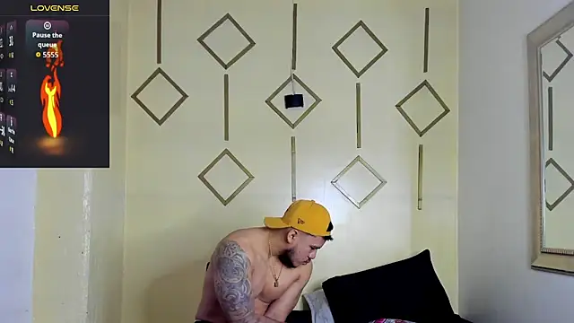 Snapshot of jeisonstark chatting on 11.02.25 jeisonstark online show from 11.02.25