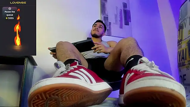 Snapshot of jeisonstark chatting on 11.07.25 jeisonstark online show from 11.07.25