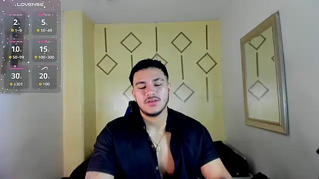 Snapshot of jeisonstark chatting on 11.16.25 jeisonstark online show from 11.16.25