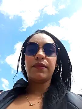 Snapshot of Sara-77 chatting on 01.28.25 Sara-77 online show from 01.28.25