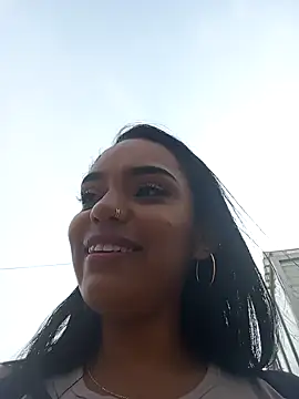 Snapshot of Sara-77 chatting on 02.04.25 Sara-77 online show from 02.04.25