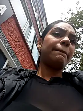 Snapshot of Sara-77 chatting on 02.11.25 Sara-77 online show from 02.11.25