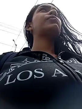 Snapshot of Sara-77 chatting on 02.19.25 Sara-77 online show from 02.19.25