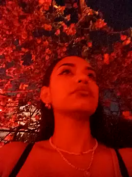 Snapshot of Sara-77 chatting on 02.27.25 Sara-77 online show from 02.27.25