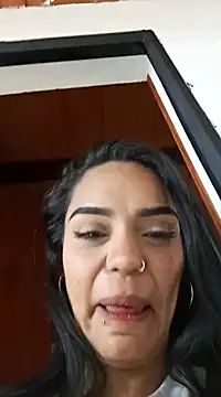 Snapshot of Sara-77 chatting on 03.11.25 Sara-77 online show from 03.11.25