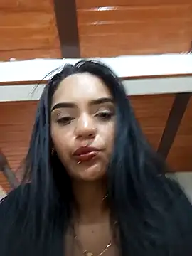 Snapshot of Sara-77 chatting on 03.18.25 Sara-77 online show from 03.18.25