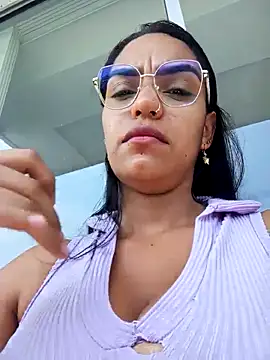 Snapshot of Sara-77 chatting on 09.24.25 Sara-77 online show from 09.24.25