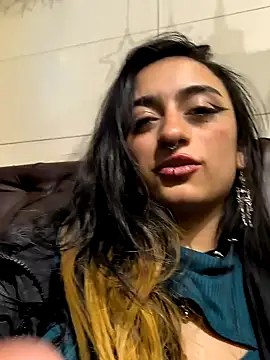 Snapshot of Lila_Desiree chatting on 12.27.24 Lila Desiree online show from 12.27.24