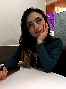 Snapshot of Lila_Desiree chatting on 12.29.24 Lila Desiree online show from 12.29.24