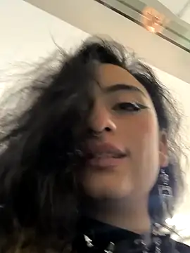 Snapshot of Lila_Desiree chatting on 01.05.25 Lila Desiree online show from 01.05.25