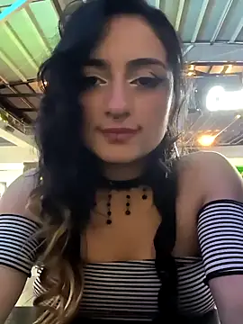 Snapshot of Lila_Desiree chatting on 01.08.25 Lila Desiree online show from 01.08.25