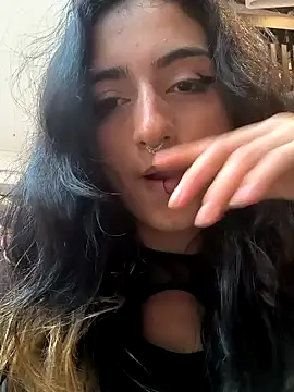 Snapshot of Lila_Desiree chatting on 01.28.25 Lila Desiree online show from 01.28.25