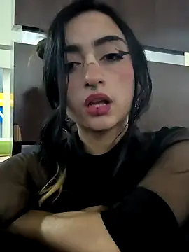 Snapshot of Lila_Desiree chatting on 02.10.25 Lila Desiree online show from 02.10.25