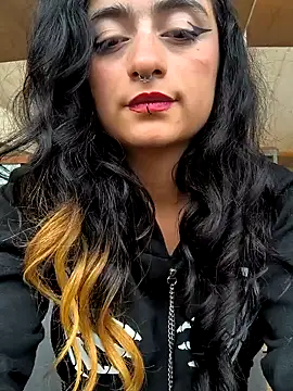 Snapshot of Lila_Desiree chatting on 02.13.25 Lila Desiree online show from 02.13.25