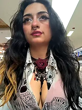 Snapshot of Lila_Desiree chatting on 02.21.25 Lila Desiree online show from 02.21.25