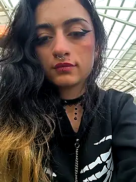 Snapshot of Lila_Desiree chatting on 03.03.25 Lila Desiree online show from 03.03.25