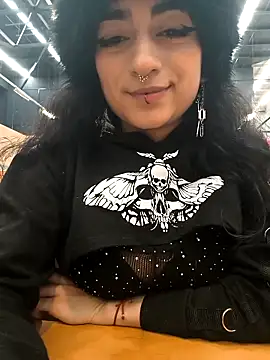 Snapshot of Lila_Desiree chatting on 09.21.25 Lila Desiree online show from 09.21.25