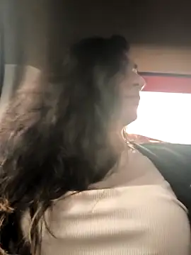 Snapshot of Lila_Desiree chatting on 10.09.25 Lila Desiree online show from 10.09.25