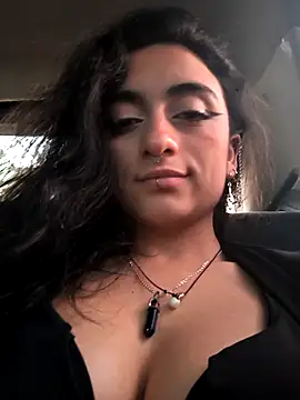 Snapshot of Lila_Desiree chatting on 10.19.25 Lila Desiree online show from 10.19.25