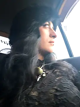 Snapshot of Lila_Desiree chatting on 11.10.25 Lila Desiree online show from 11.10.25