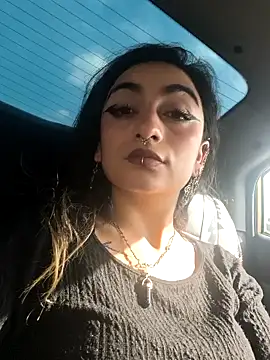 Snapshot of Lila_Desiree chatting on 12.01.25 Lila Desiree online show from 12.01.25