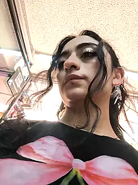 Lila Desiree online show from 05.08.26