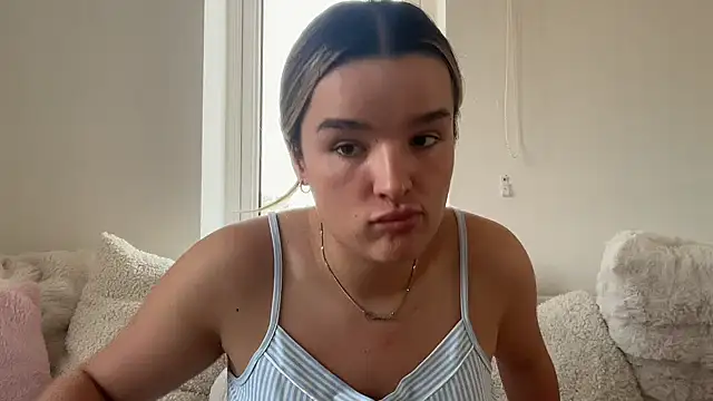 Snapshot of maisiesmithx chatting on 07.07.26 maisiesmithx online show from 07.07.26