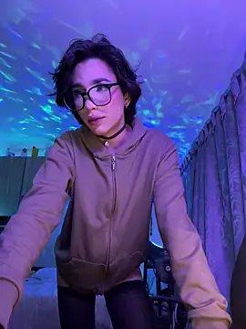 sue   0 online show from 02.04.25