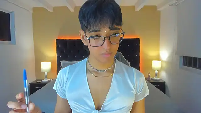 Dark hairy  online show from 01.31.25