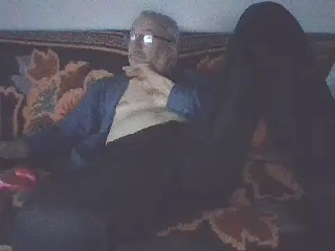 Snapshot of loverboyxxx69 chatting on 01.25.25 loverboyxxx69 online show from 01.25.25