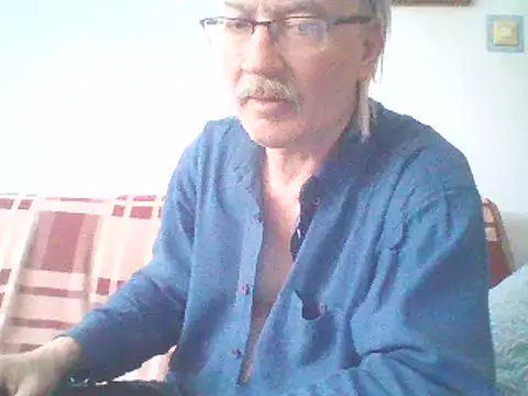 Snapshot of loverboyxxx69 chatting on 02.28.25 loverboyxxx69 online show from 02.28.25