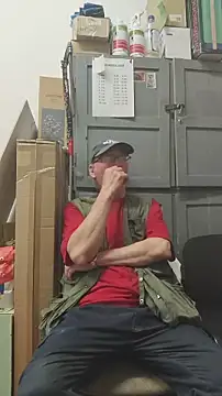 Snapshot of loverboyxxx69 chatting on 10.09.25 loverboyxxx69 online show from 10.09.25