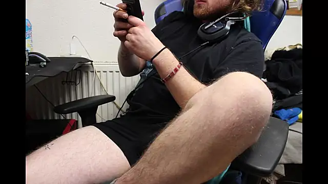 Snapshot of DrownMentallyyy chatting on 01.15.25 DrownMentallyyy online show from 01.15.25