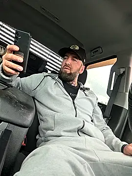 Beardedtattood online show from 10.11.25