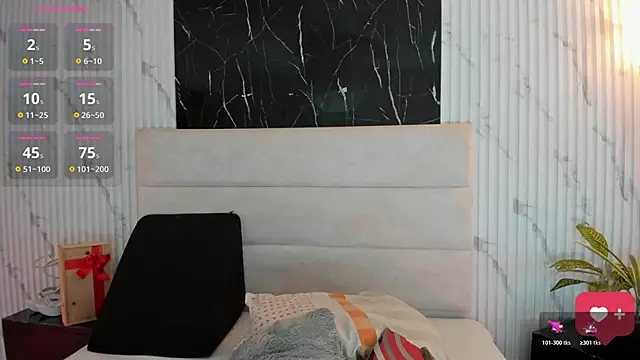 Reginavegaa online show from 02.25.26