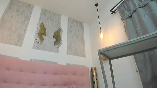 zhamira 21 online show from 11.28.25